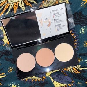 Smashbox Contour Palette - Step-by-step contour palette